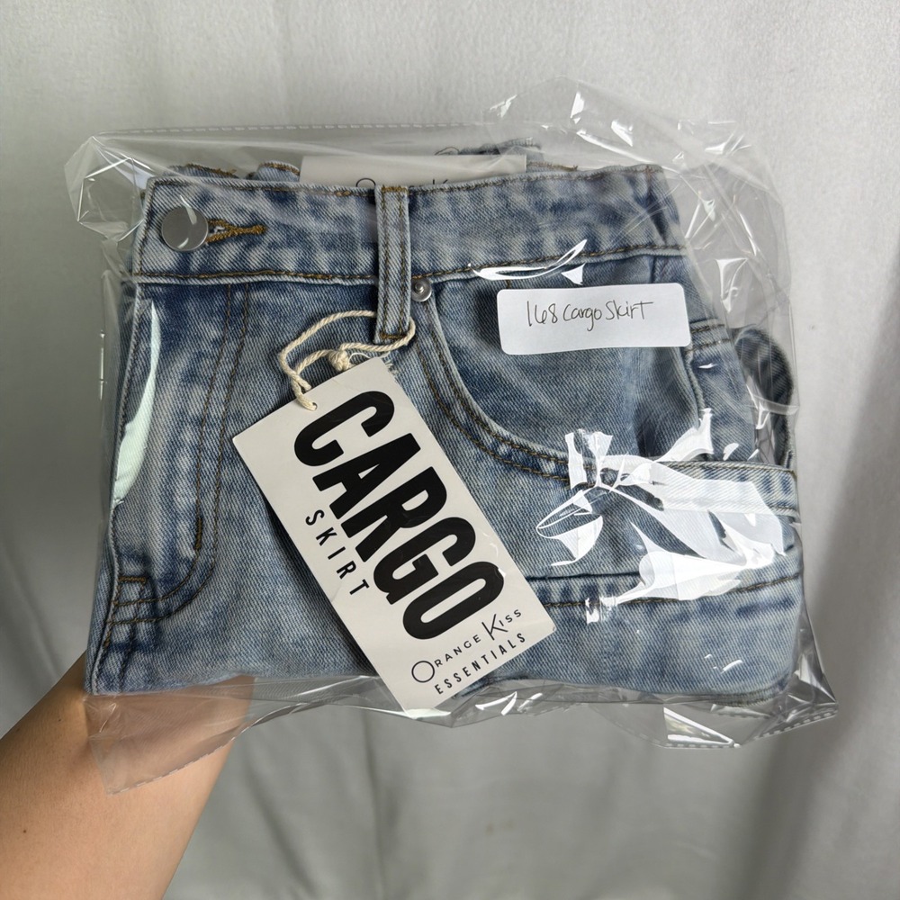 Orange Kiss Women's Denim Cargo Skirt Size Small Y2K - Picture 11 of 11